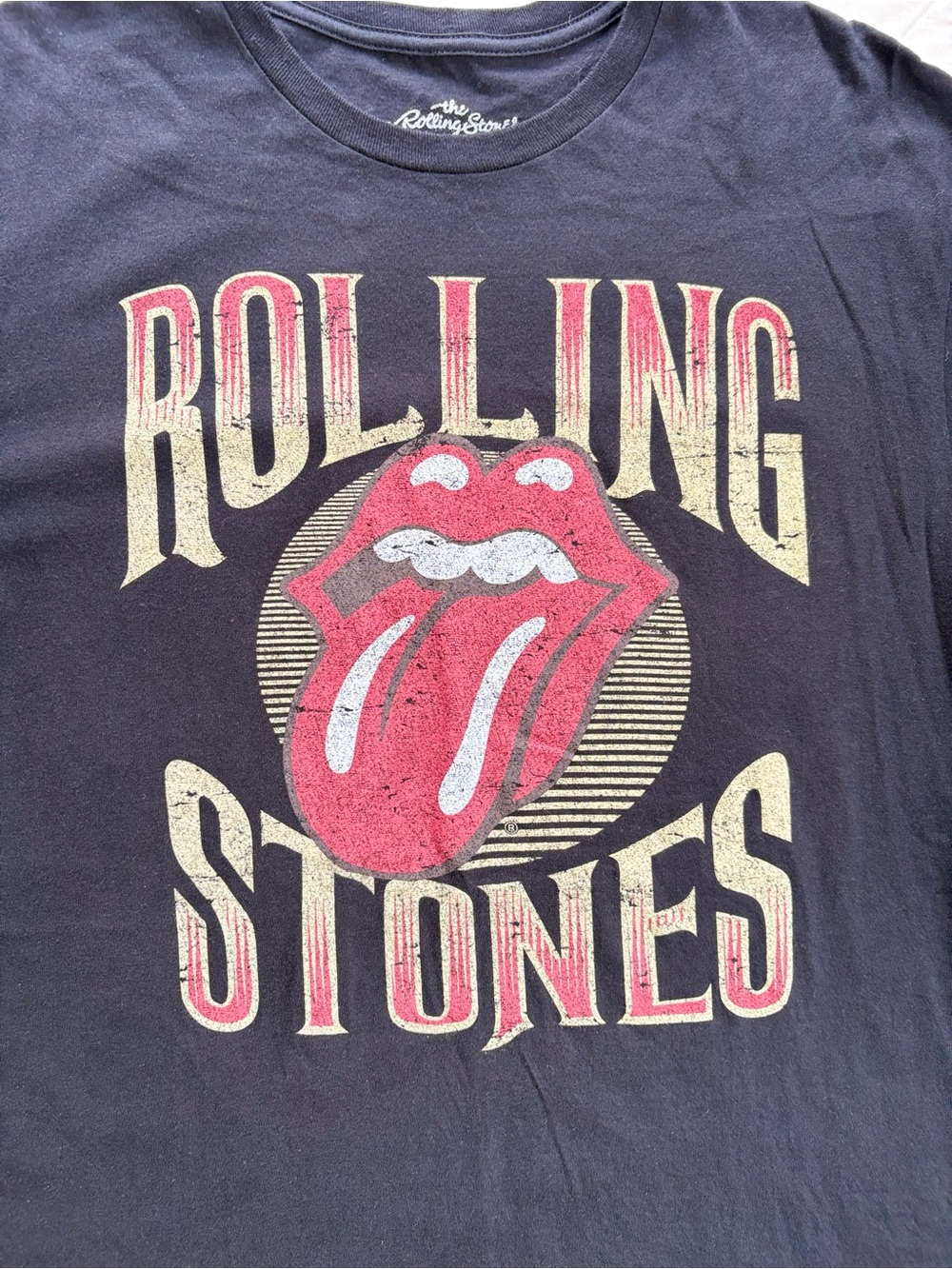 Official Rolling Stones Classic Tongue Graphic Tee - Large - Picture 3 of 4